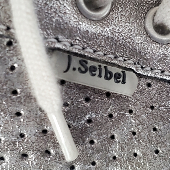 LIKE NEW J.Seibel sneakers - Silver - Picture 4 of 4